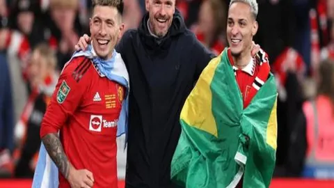 西蒙斯失误剖析：揭示防守困境及球队投篮不足